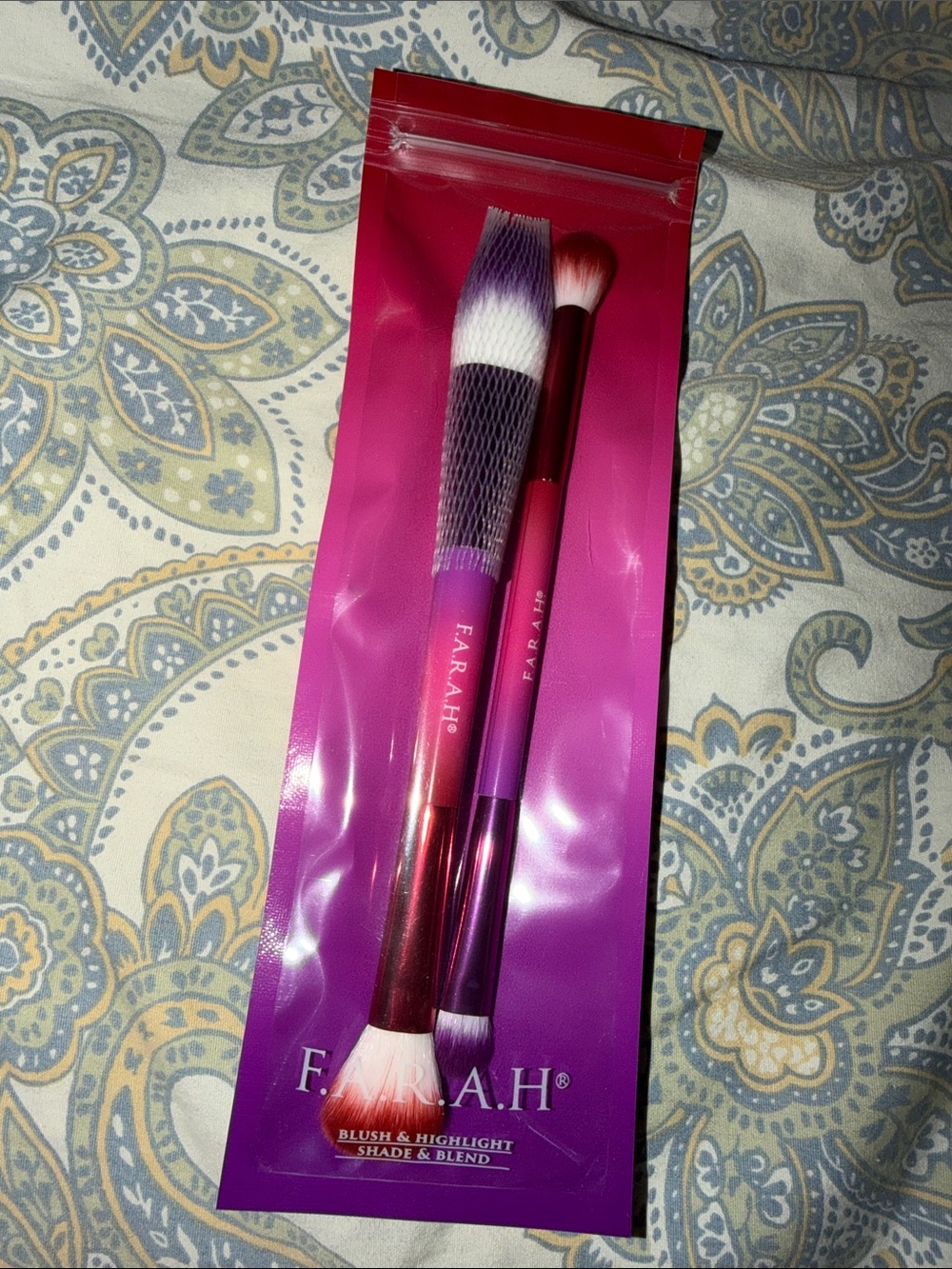 Farah Pink Gradient Blush & Highlight Makeup Brush Set